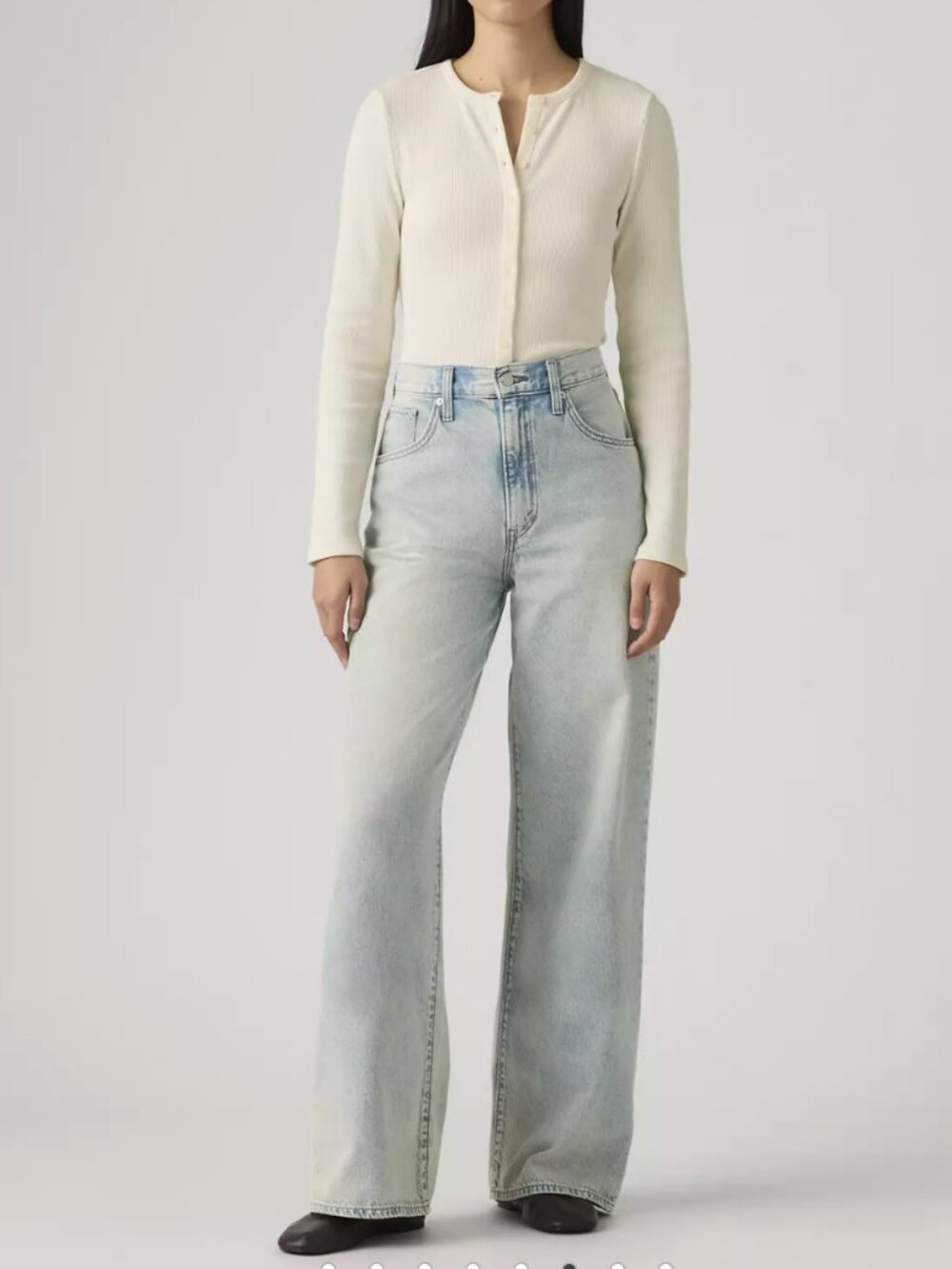 NWT LEVI'S CINCH BAGGY LIGHTWEIGHT JEANS IN LIGHT WASH SIZE 26/33